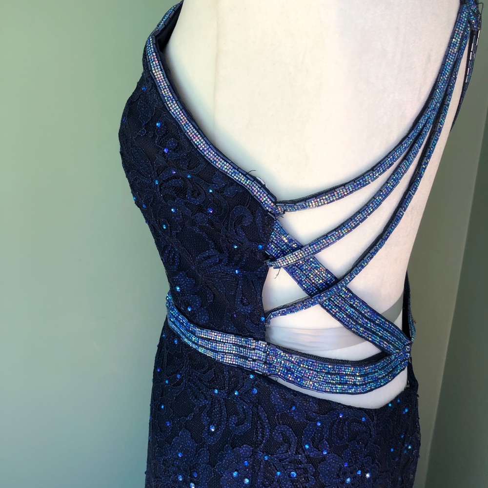 2CUTE PROM DRESS - Picture 6 of 12